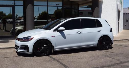 2019 Volkswagen Golf GTI 2.0T SE