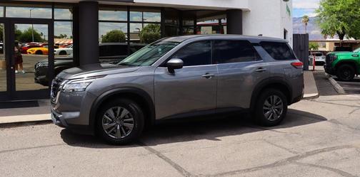 Gun Metallic 2022 Nissan Pathfinder S