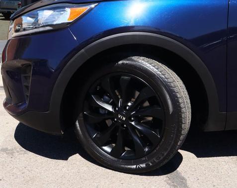 Imperial Blue 2019 Kia Sorento S V6