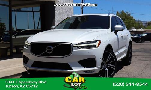 Crystal White Metallic 2018 Volvo XC60 T6 R-Design