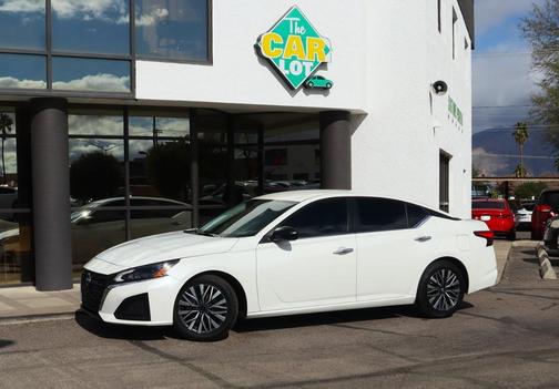 2024 Nissan Altima 2.5 SV