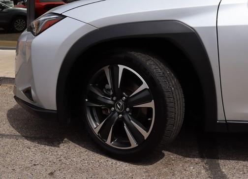Silver Lining Metallic 2019 Lexus UX 200