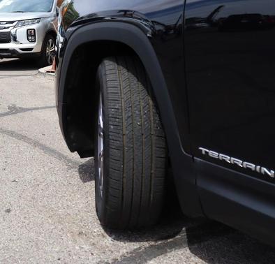 Ebony Twilight Metallic 2023 GMC Terrain SLT