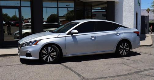 Brilliant Silver Metallic 2021 Nissan Altima 2.5 SV