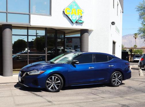 2022 Nissan Maxima SV