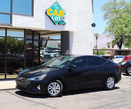 2020 Hyundai ELANTRA SE