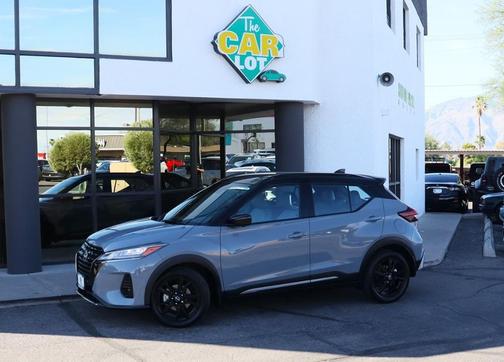 2023 Nissan Kicks SR
