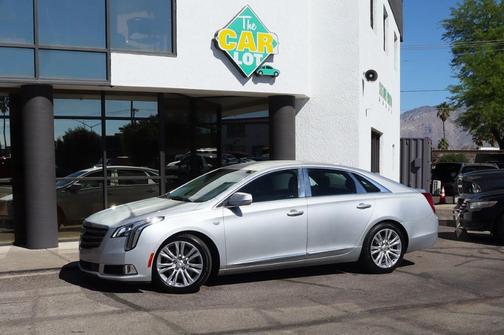 Radiant Silver Metallic 2018 Cadillac XTS Luxury