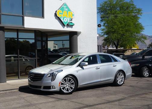 Radiant Silver Metallic 2018 Cadillac XTS Luxury