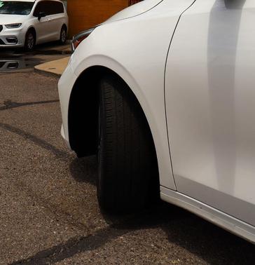 Snow White Pearl 2022 Kia Forte LXS
