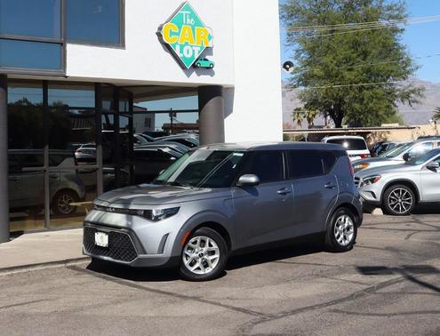 2024 Kia Soul LX