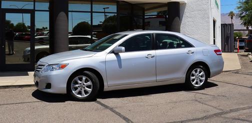 Classic Silver Metallic 2010 Toyota Camry LE