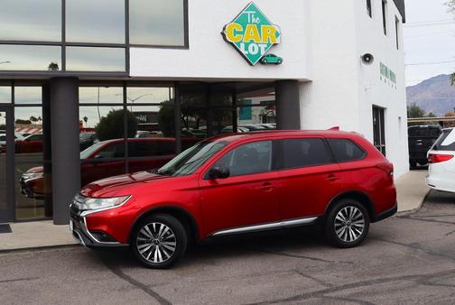 2020 Mitsubishi Outlander ES