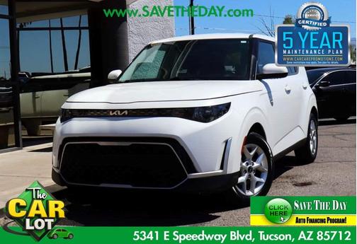 Snow White Pearl 2023 Kia Soul LX