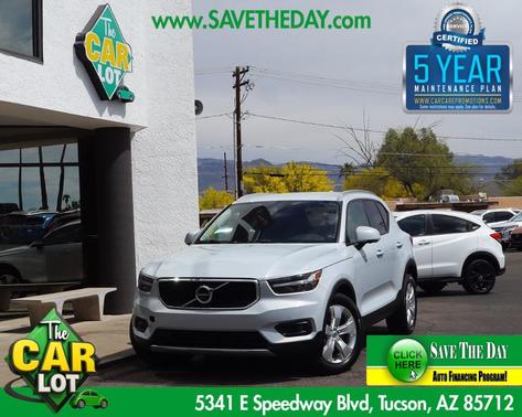 2022 Volvo XC40 T4 Momentum