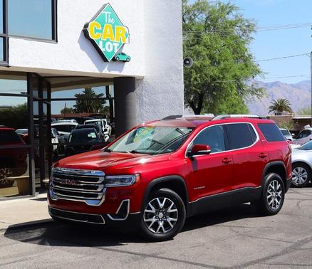 2023 GMC Acadia SLT