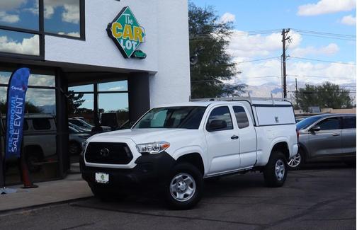 2022 Toyota Tacoma SR