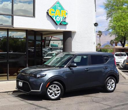 2023 Kia Soul LX