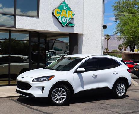 2020 Ford Escape SE