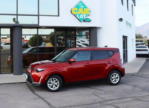 2024 Kia Soul LX