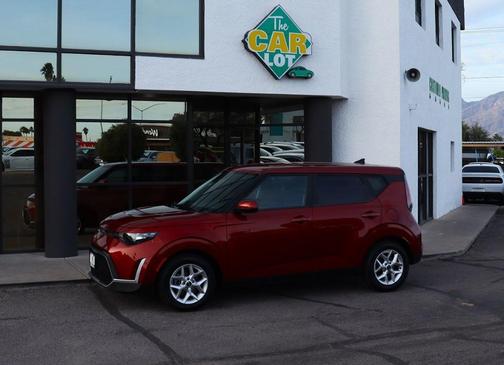 2024 Kia Soul LX