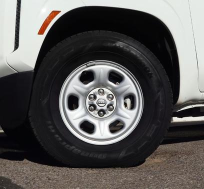 2024 Nissan Frontier S