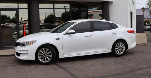 Snow White Pearl 2018 Kia Optima LX