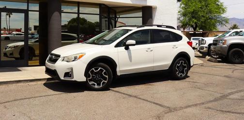 Crystal White Pearl 2016 Subaru Crosstrek 2.0i Premium