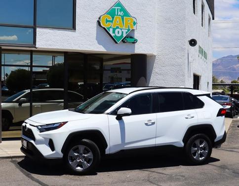 2022 Toyota RAV4 XLE