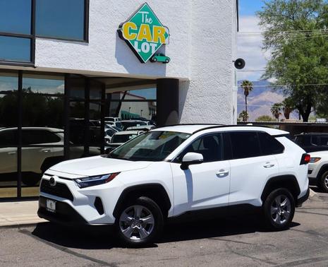 2022 Toyota RAV4 XLE