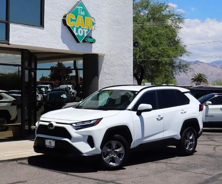 2022 Toyota RAV4 XLE
