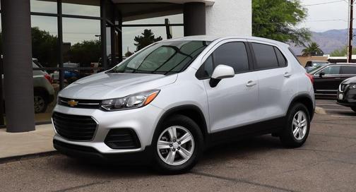 Silver Ice Metallic 2020 Chevrolet Trax LS