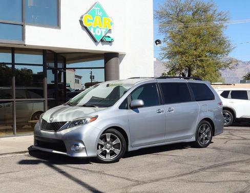 2017 Toyota Sienna SE Premium