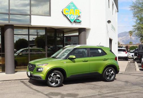2023 Hyundai VENUE SEL