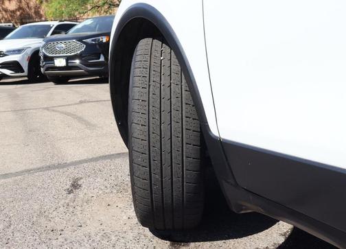 Summit White 2017 Buick Encore Preferred