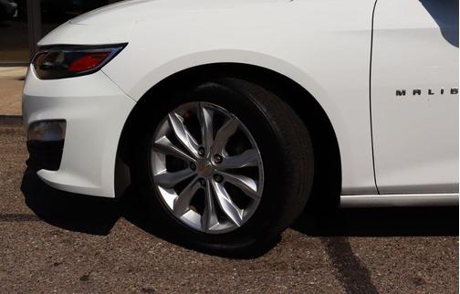 Summit White 2023 Chevrolet Malibu LT