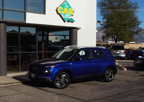 2024 Hyundai VENUE SEL