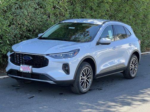 2025 Ford Escape PHEV Base