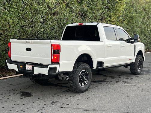 2025 Ford F-350 Lariat