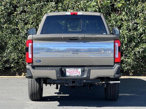 2026 Ford F-250 Platinum