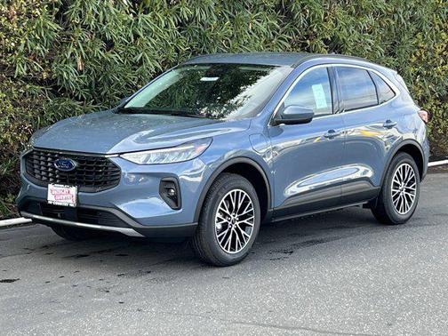 2025 Ford Escape PHEV Base