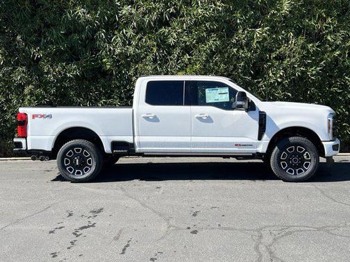 2026 Ford F-250 Platinum