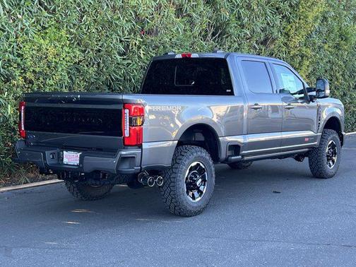 2026 Ford F-350 Platinum