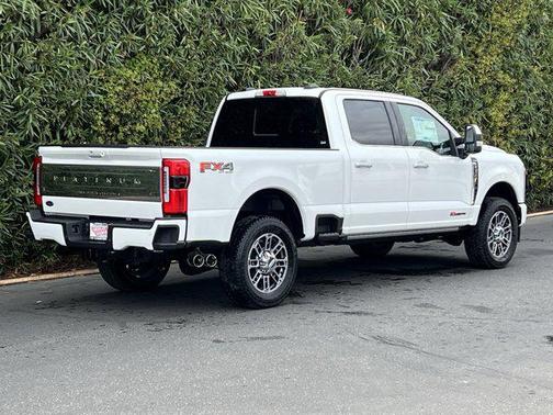 2025 Ford F-250 Platinum