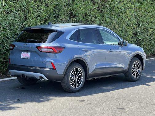 2025 Ford Escape PHEV Base