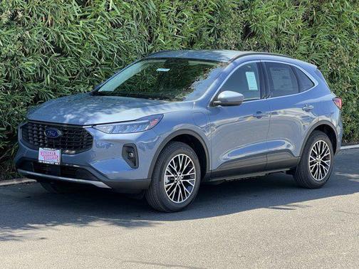 2025 Ford Escape PHEV Base