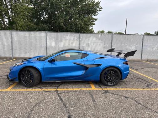 Riptide Blue Metallic 2025 Chevrolet Corvette 3LZ