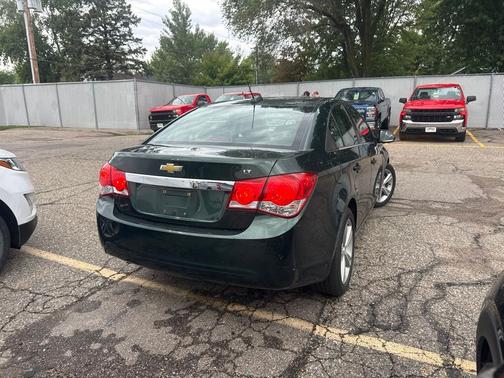 Rainforest Green Metallic 2015 Chevrolet Cruze LT