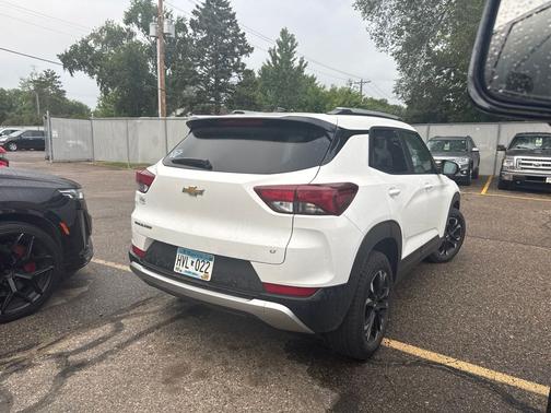 Summit White 2022 Chevrolet Trailblazer LT