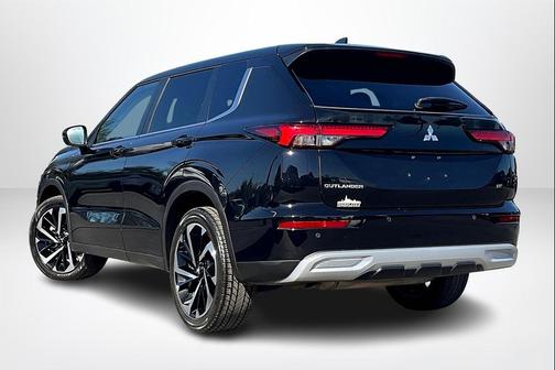 2023 Mitsubishi Outlander SE 2.5 2WD